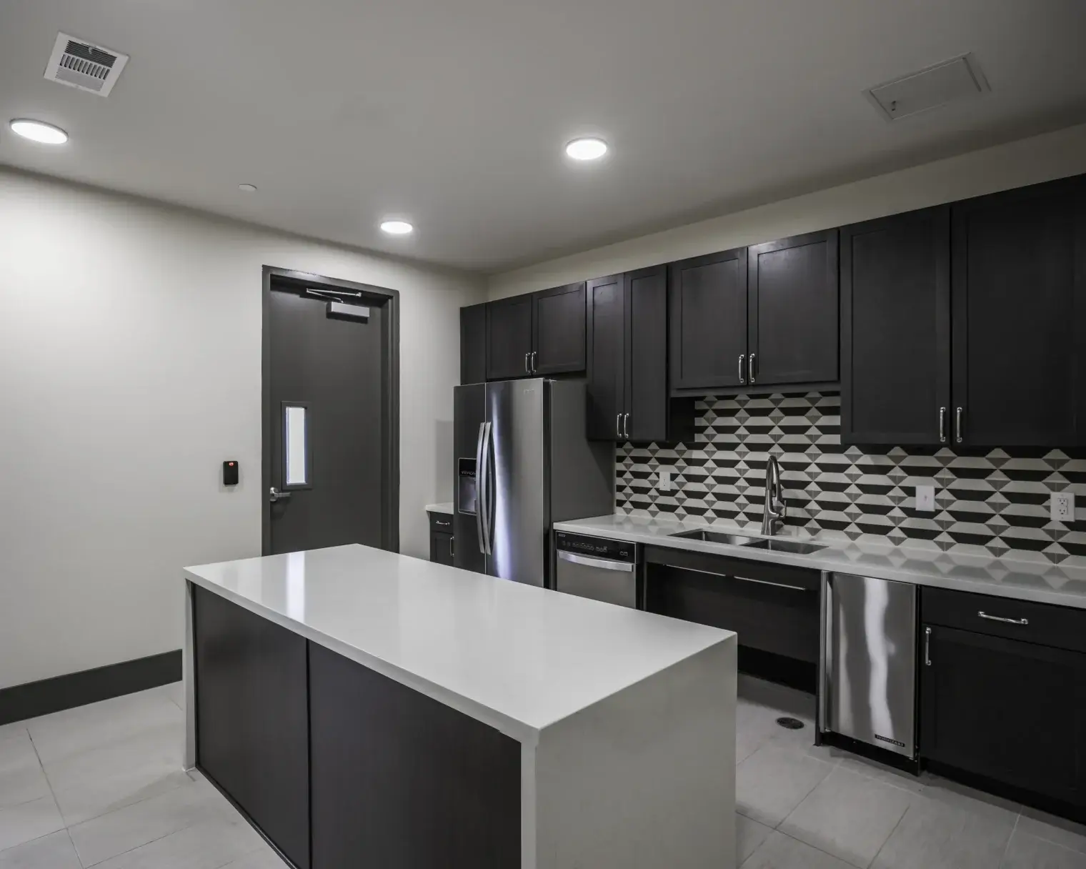 11-modera-six-pines-apartments-shenandoah-texas-hires