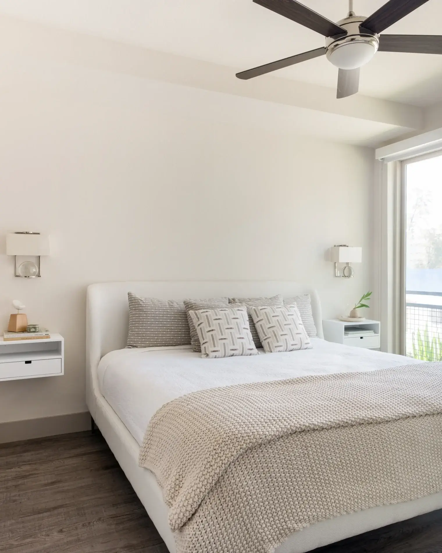 11-modera-six-pines-shenandoah-texas-hires
