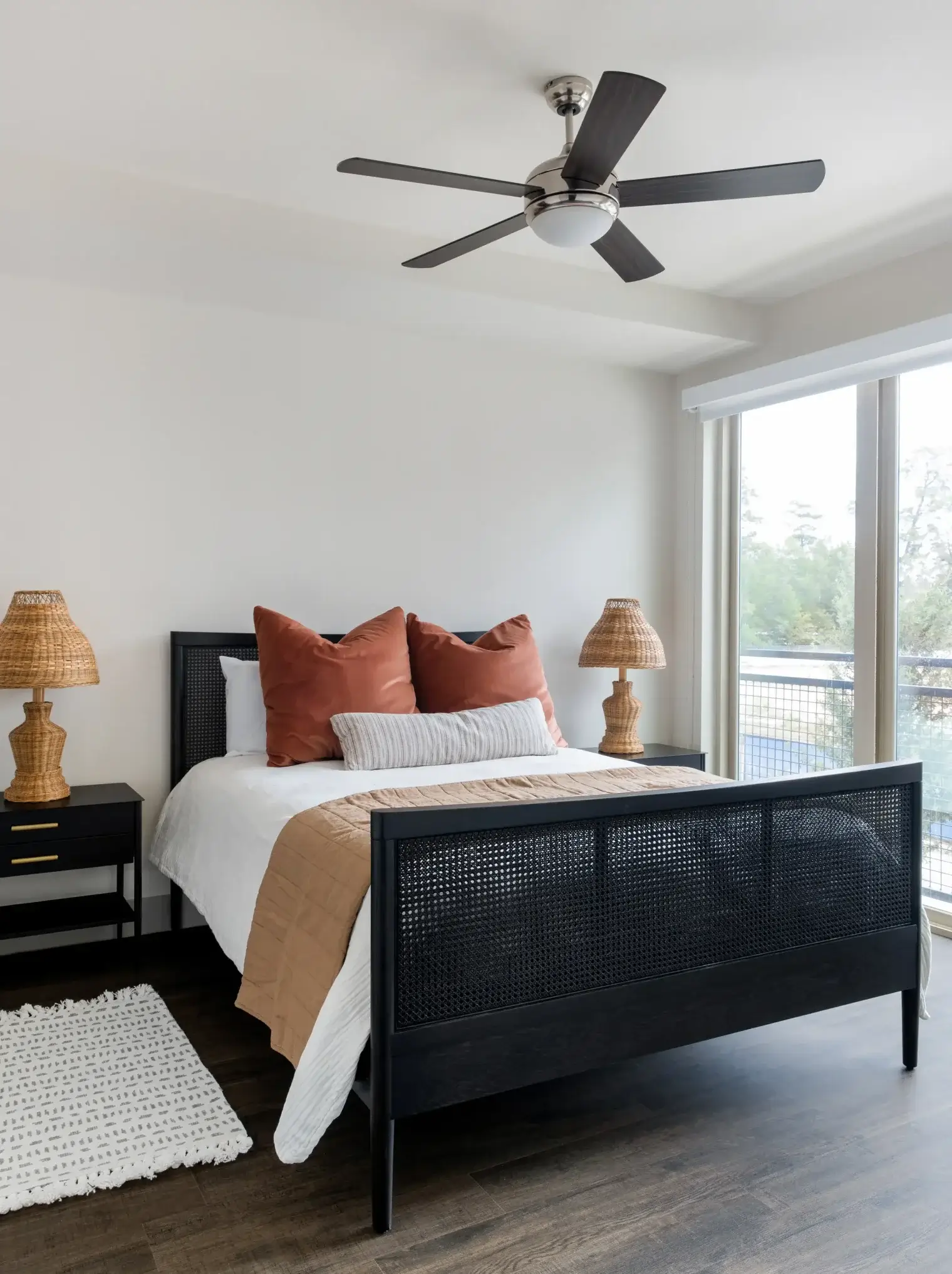 20-modera-six-pines-shenandoah-texas-hires