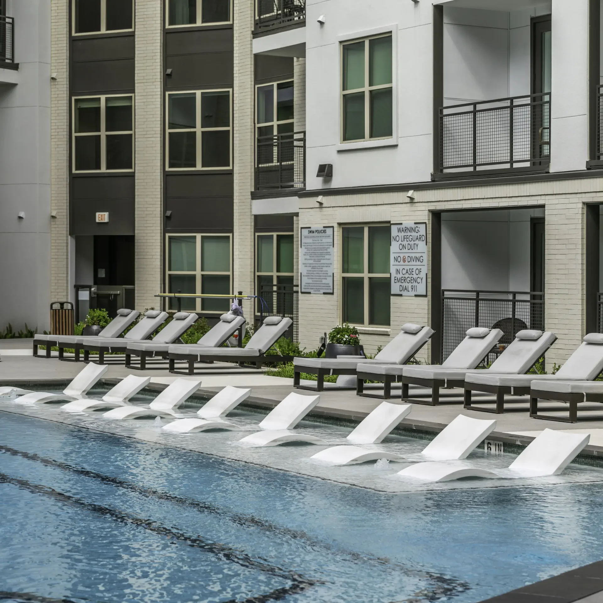 4-modera-six-pines-apartments-shenandoah-texas-hires