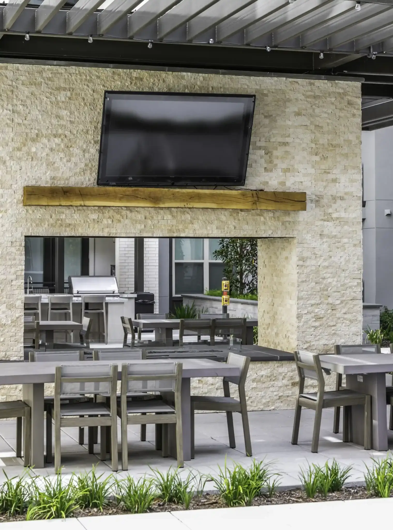 43-modera-six-pines-shenandoah-texas-hires