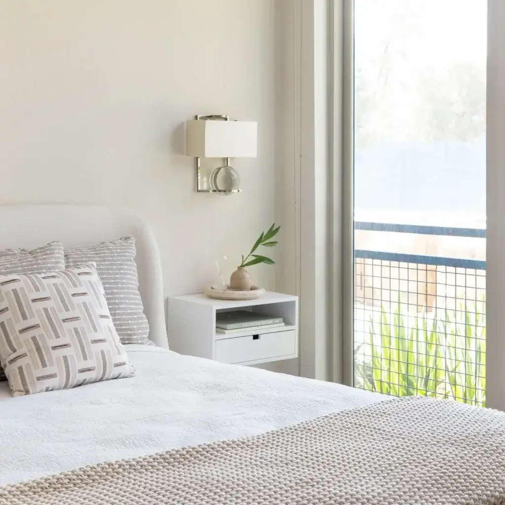 moderra-six-pines-bedroom-balcony-1